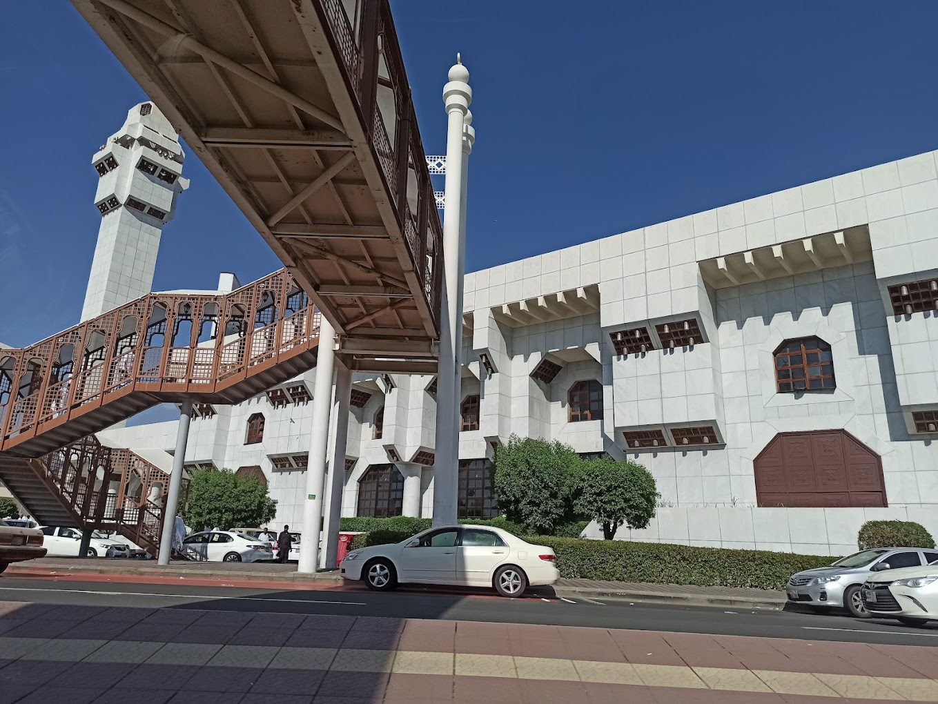 Masjid Tana’im (Masjid Aisyah) – Miqat Populer untuk Umroh Sunnah
