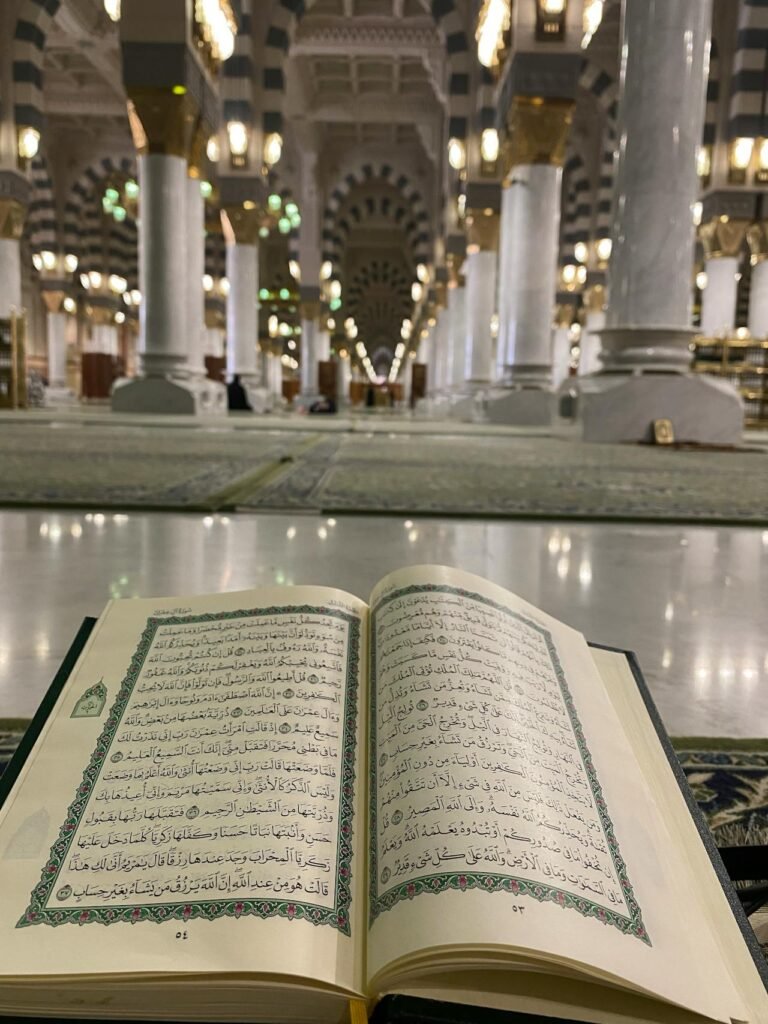 memanfaatkan waktu di Mekkah dan Madinah