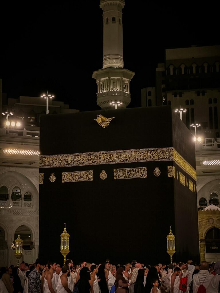 pexels asha syakhranie 2154880738 33438958 Panduan Do'a Mustajab Saat Umroh di Tanah Suci Dewangga Umroh Jogja